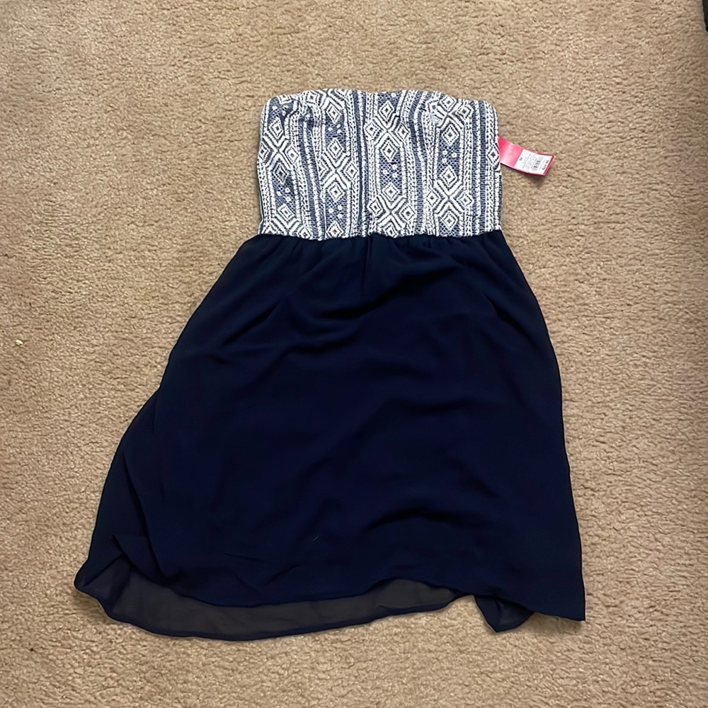 New Women’s Xhilaration Navy Blue Aztec Top Strapless Dress. Size M